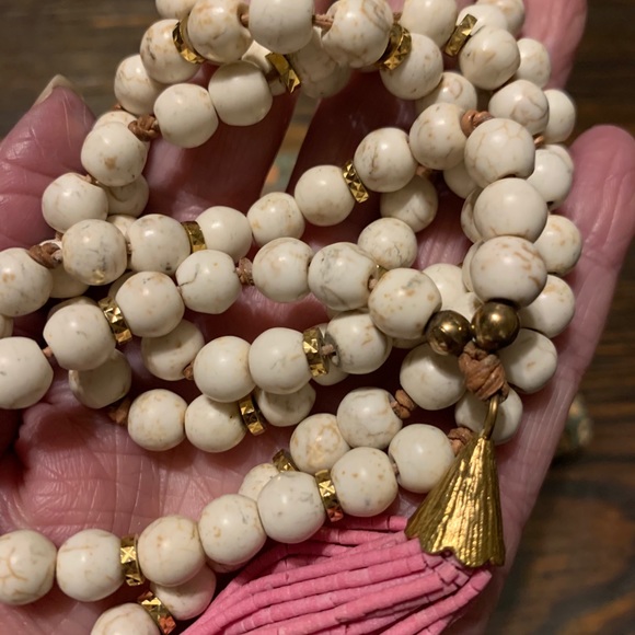 Artsy boho unique Howlite beaded tassel necklace - Picture 5 of 16